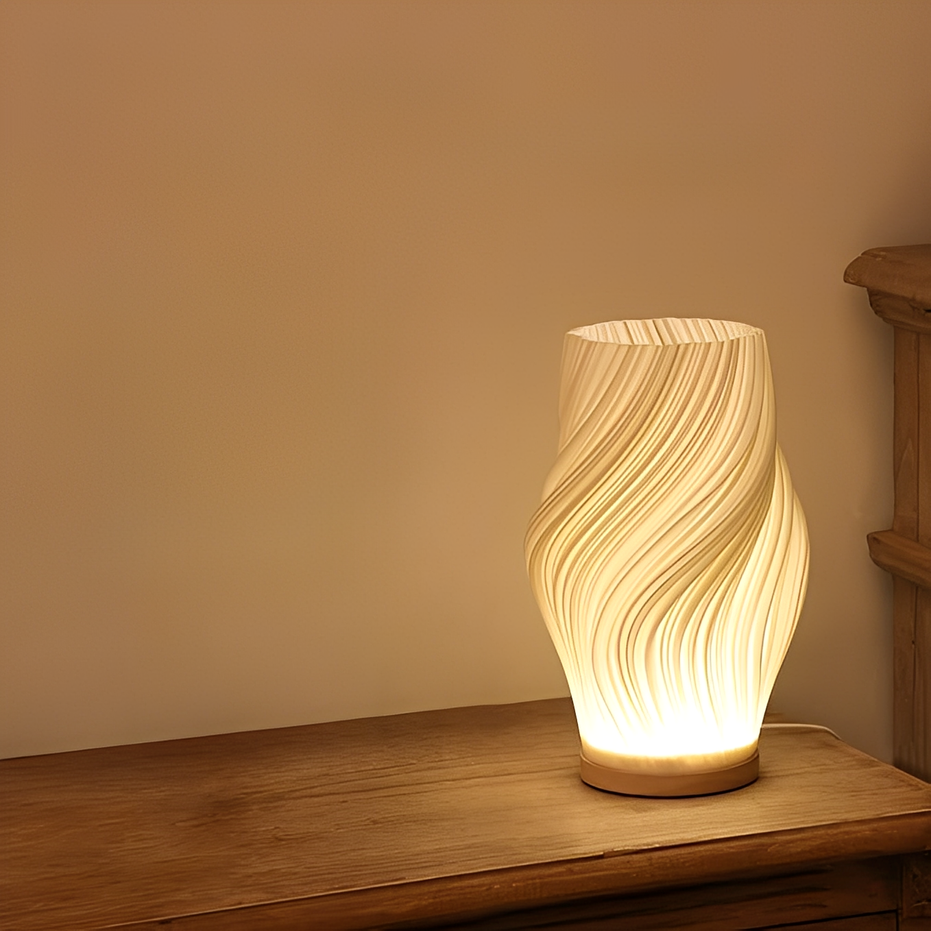 Yani – Skandinavische Tischlampe