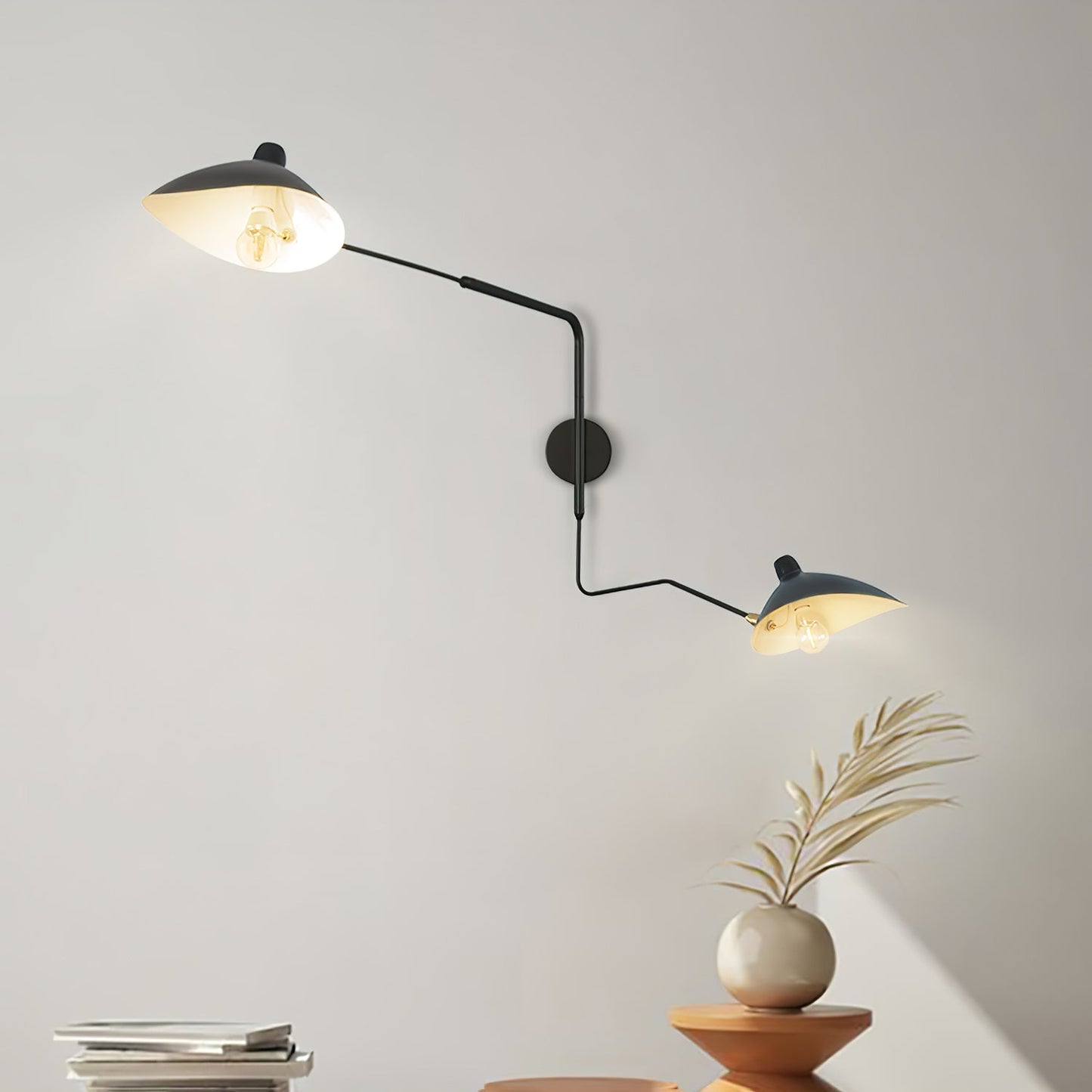 Noelia – Moderne Wandlampe aus Schmiedeeisen