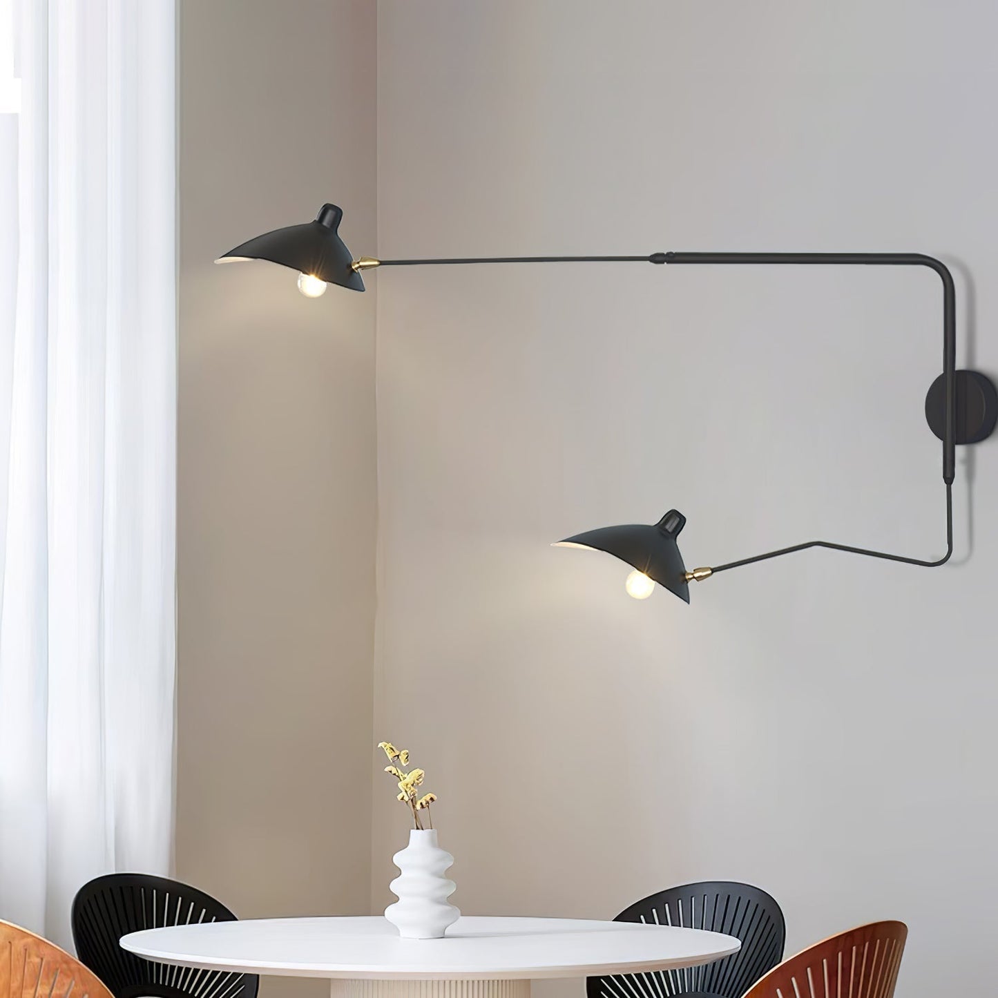 Noelia – Moderne Wandlampe aus Schmiedeeisen