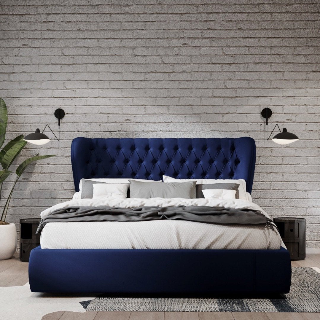 Noelia – Moderne Wandlampe aus Schmiedeeisen