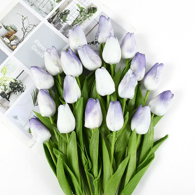 Künstliche Tulpensträuße in realistischer Optik