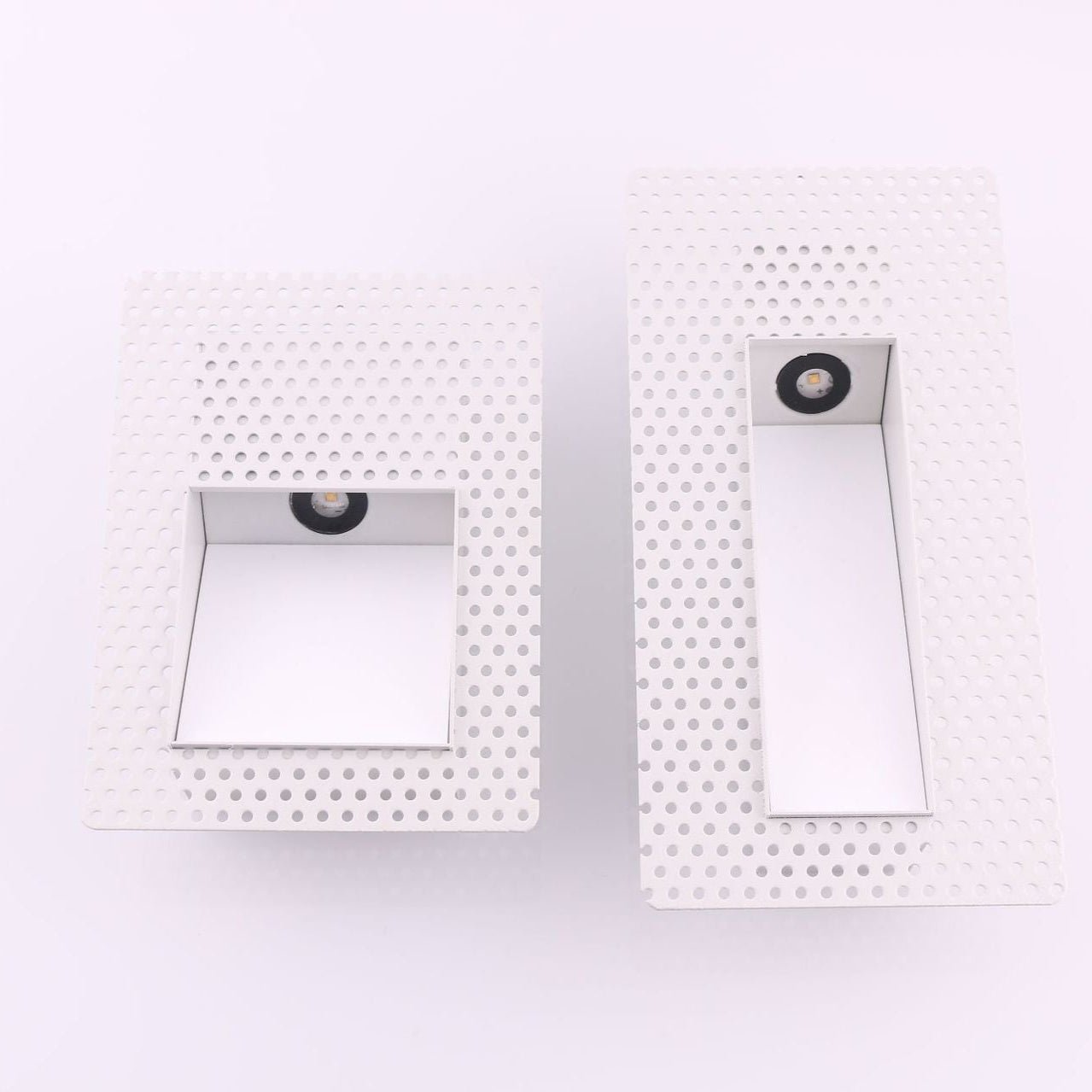 Gregor – Schlichte Treppen Kick Lampe