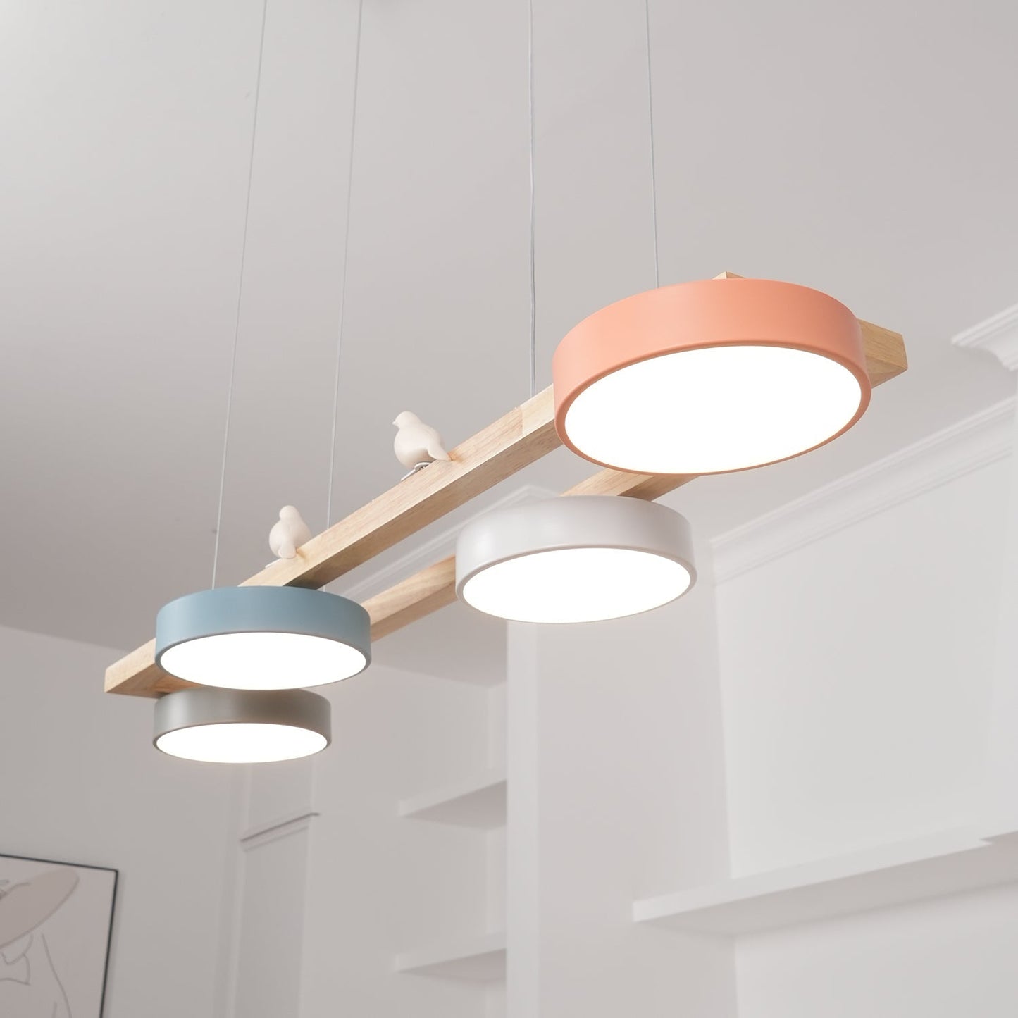 Elian – Moderne LED-Pendelleuchte aus Massivholz