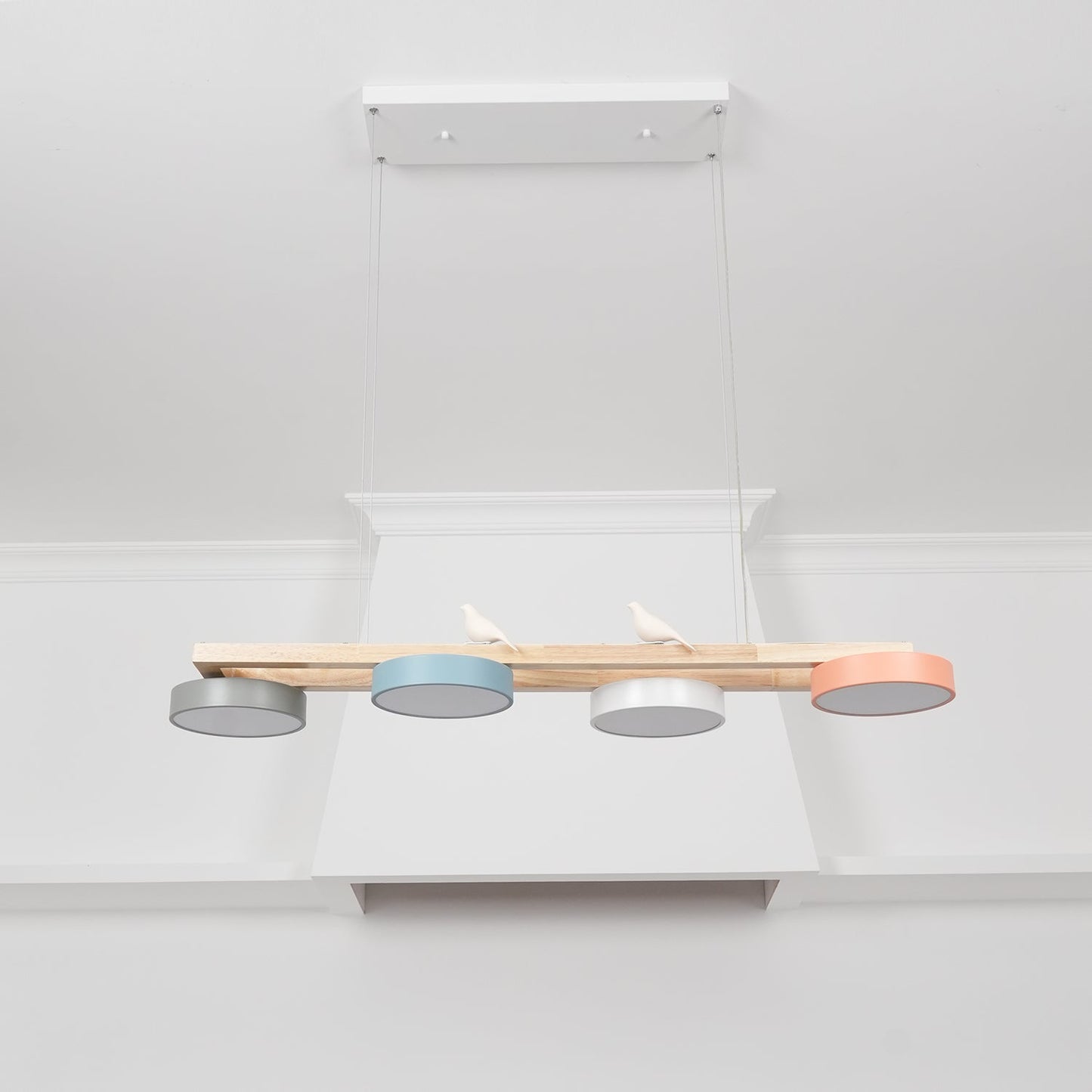 Elian – Moderne LED-Pendelleuchte aus Massivholz