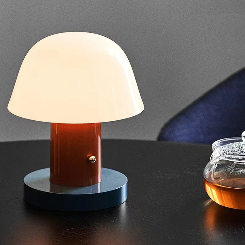 MushRooma – Pilzförmige Tischlampe mit verspieltem Retro-Design