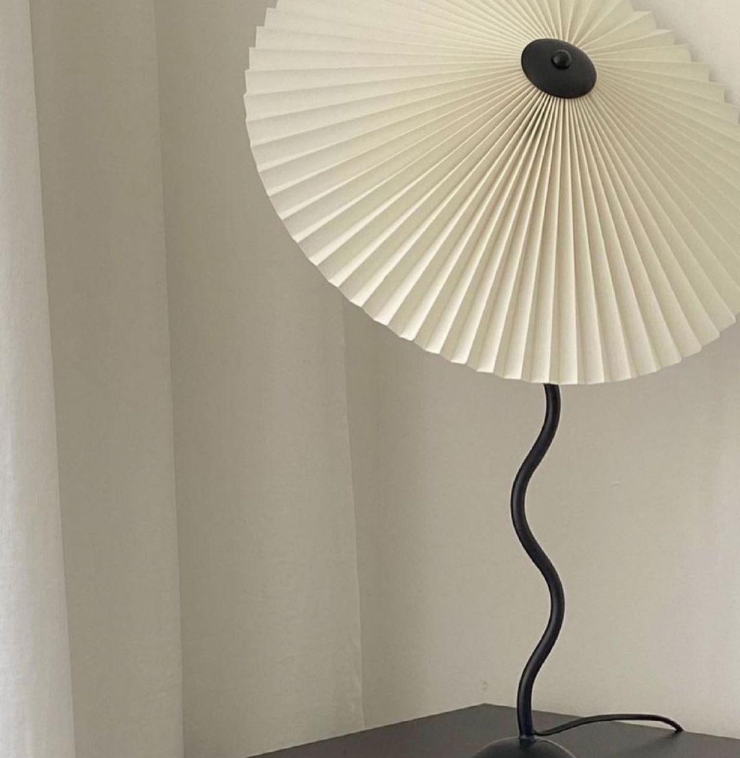 Hana – Japanische Schlichte Lampe