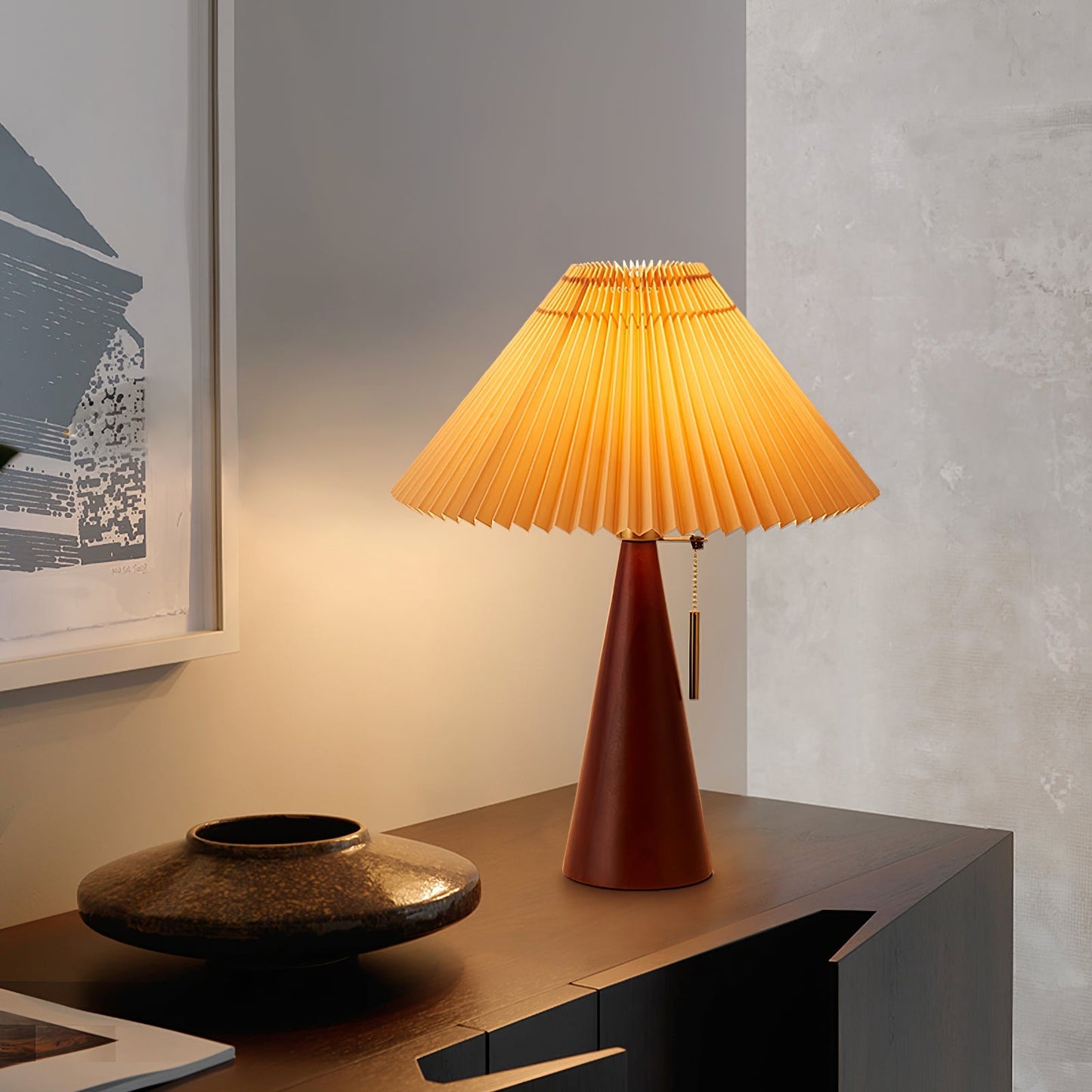 Rami – Tischlampe aus Walnussholz