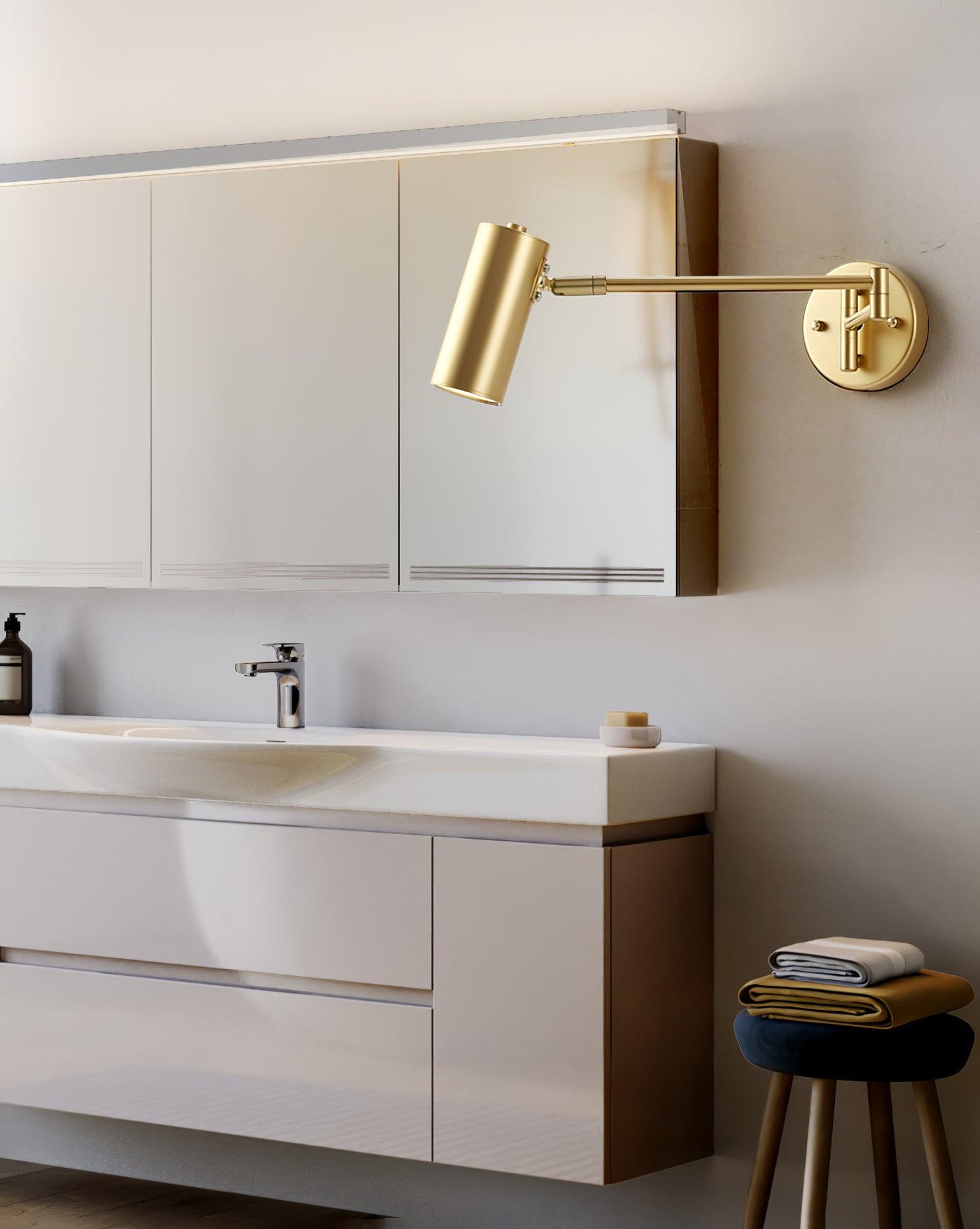 Lina – Einstellbare Wandleuchte mit schwenkbarem Arm im modernen Stil