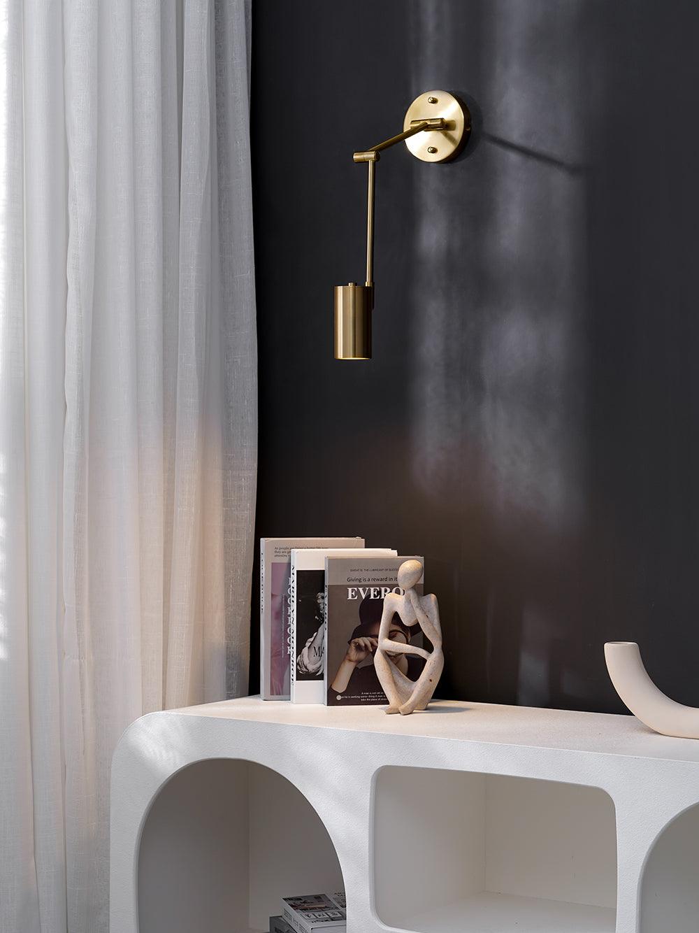 Lina – Einstellbare Wandleuchte mit schwenkbarem Arm im modernen Stil
