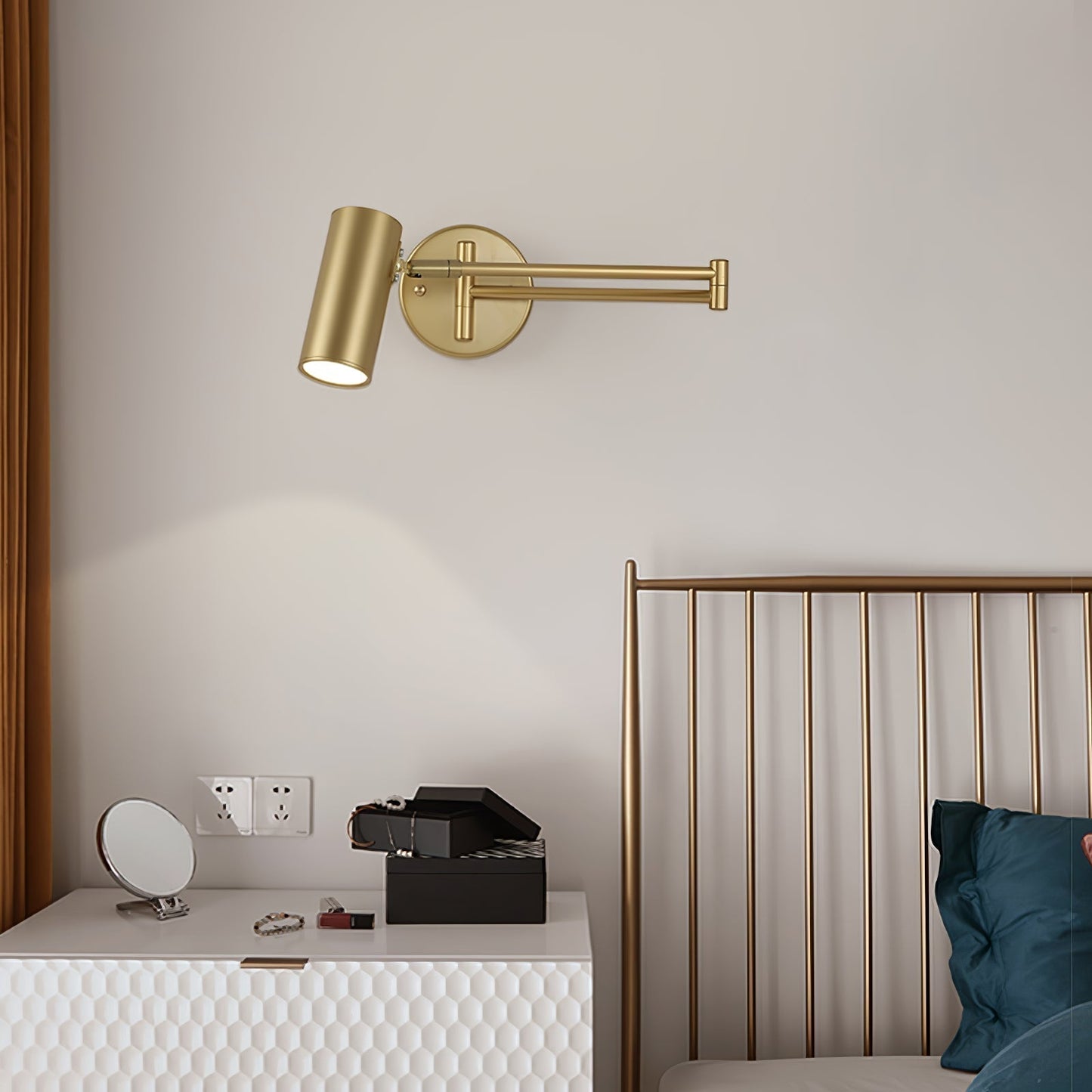 Lina – Einstellbare Wandleuchte mit schwenkbarem Arm im modernen Stil