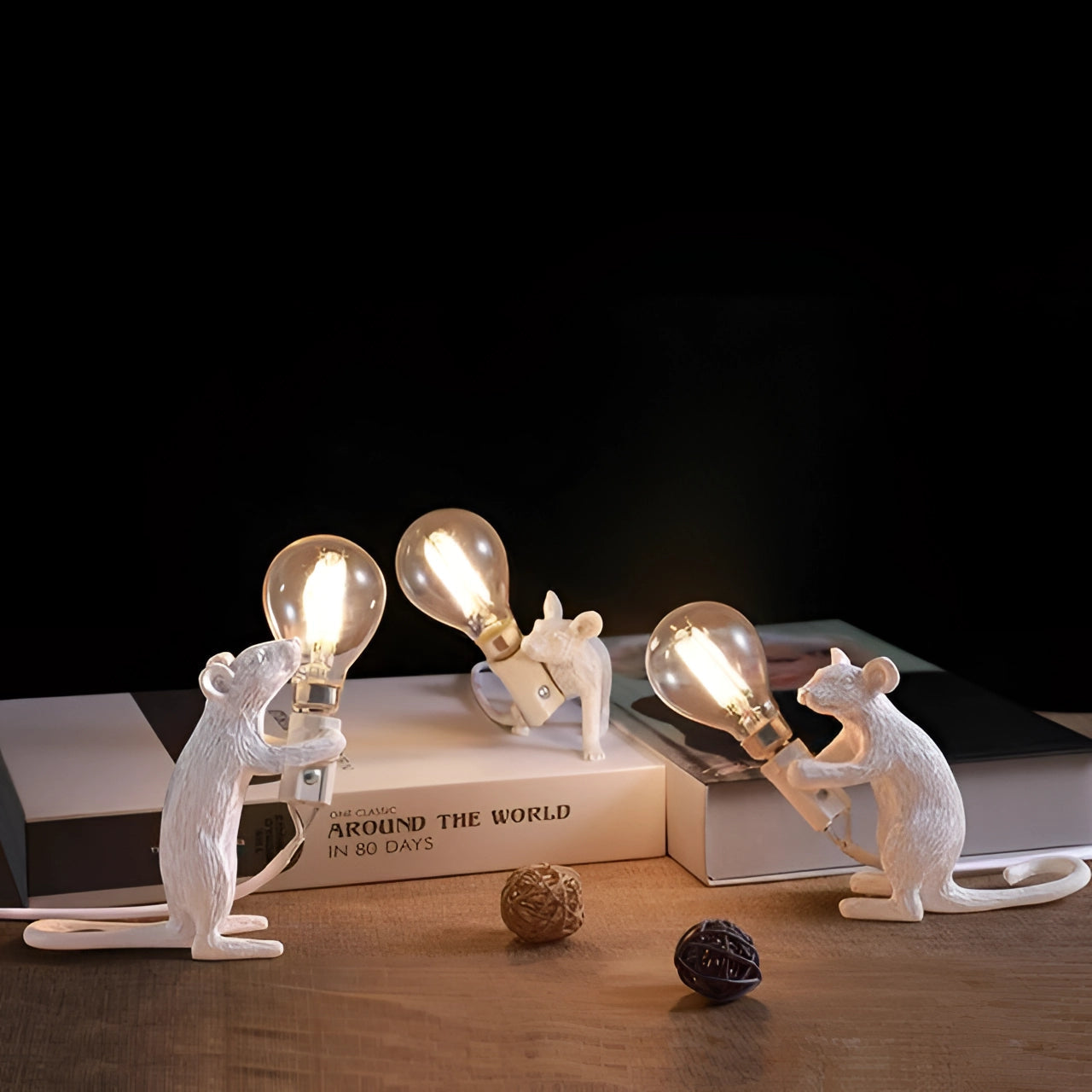 Nilla – Kleine kreative Mauslampe aus Kunstharz im nordischen Design