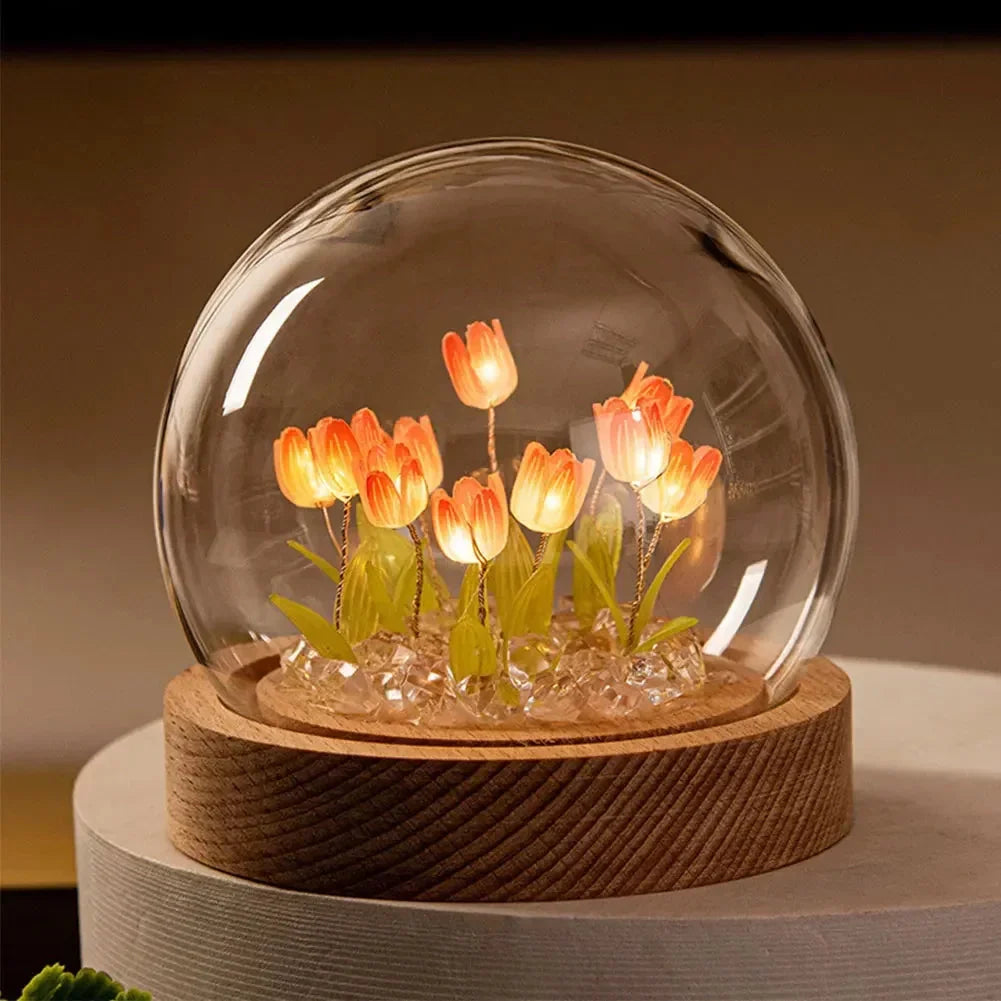 Florina – Handgemachte Tulpen-Nachtlampe mit Glasschirm