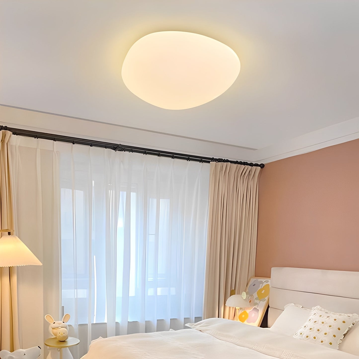 Geuff – Zeitgemäße schlichte Deckenlampe