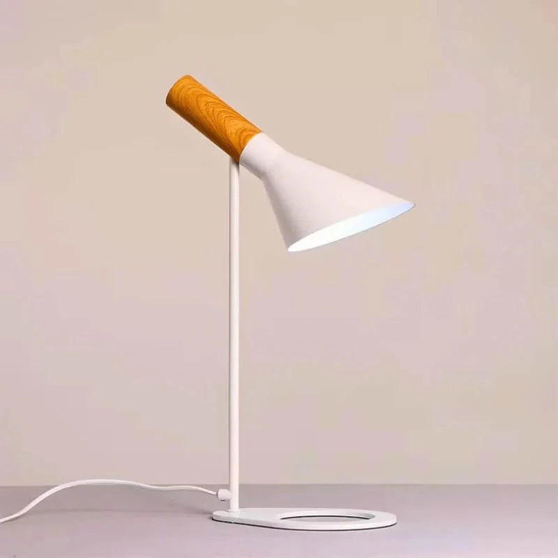 Kaela – LED Minimalistische Stehlampe