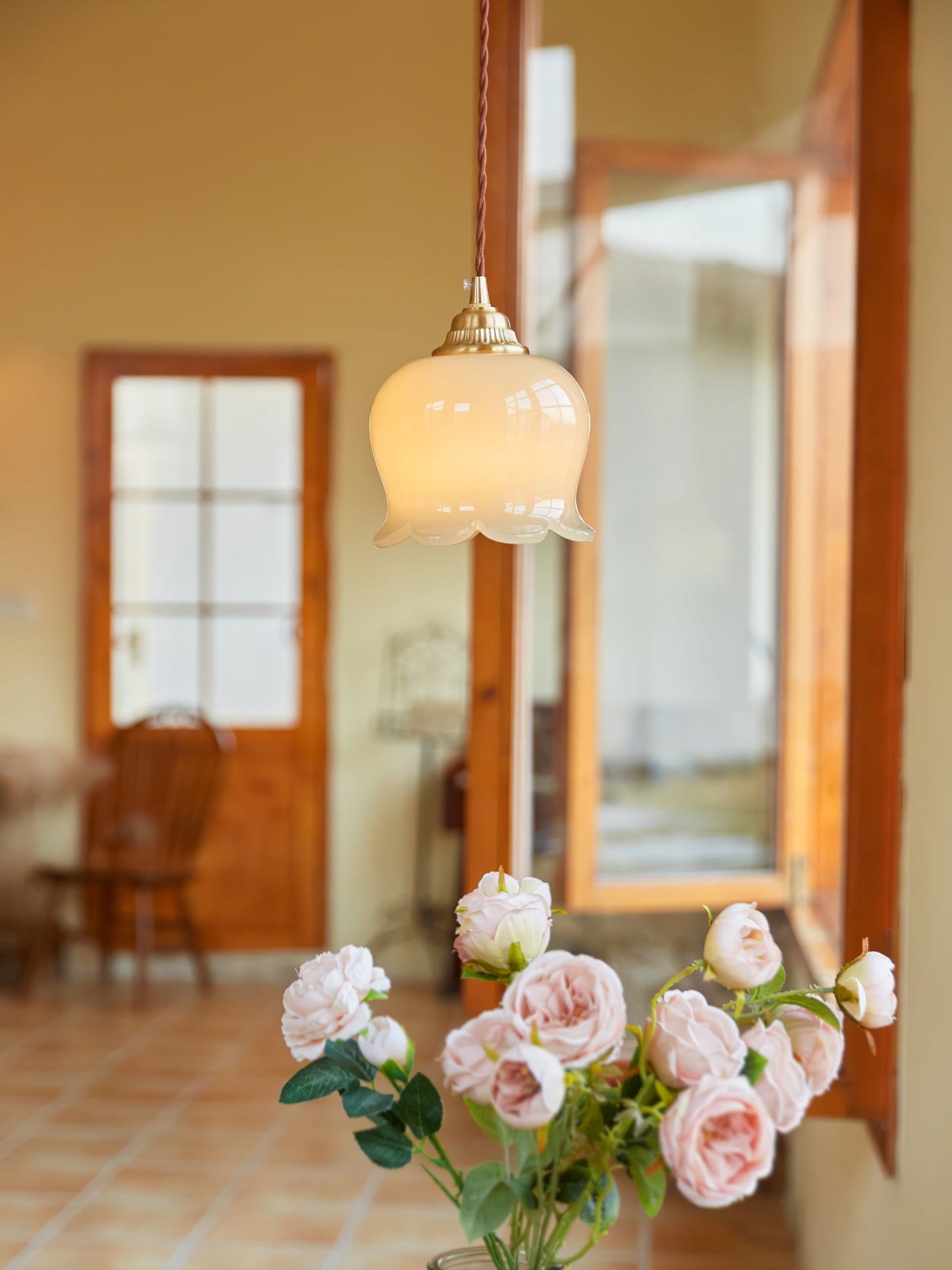 TalBlüte – Florale Hängeleuchte