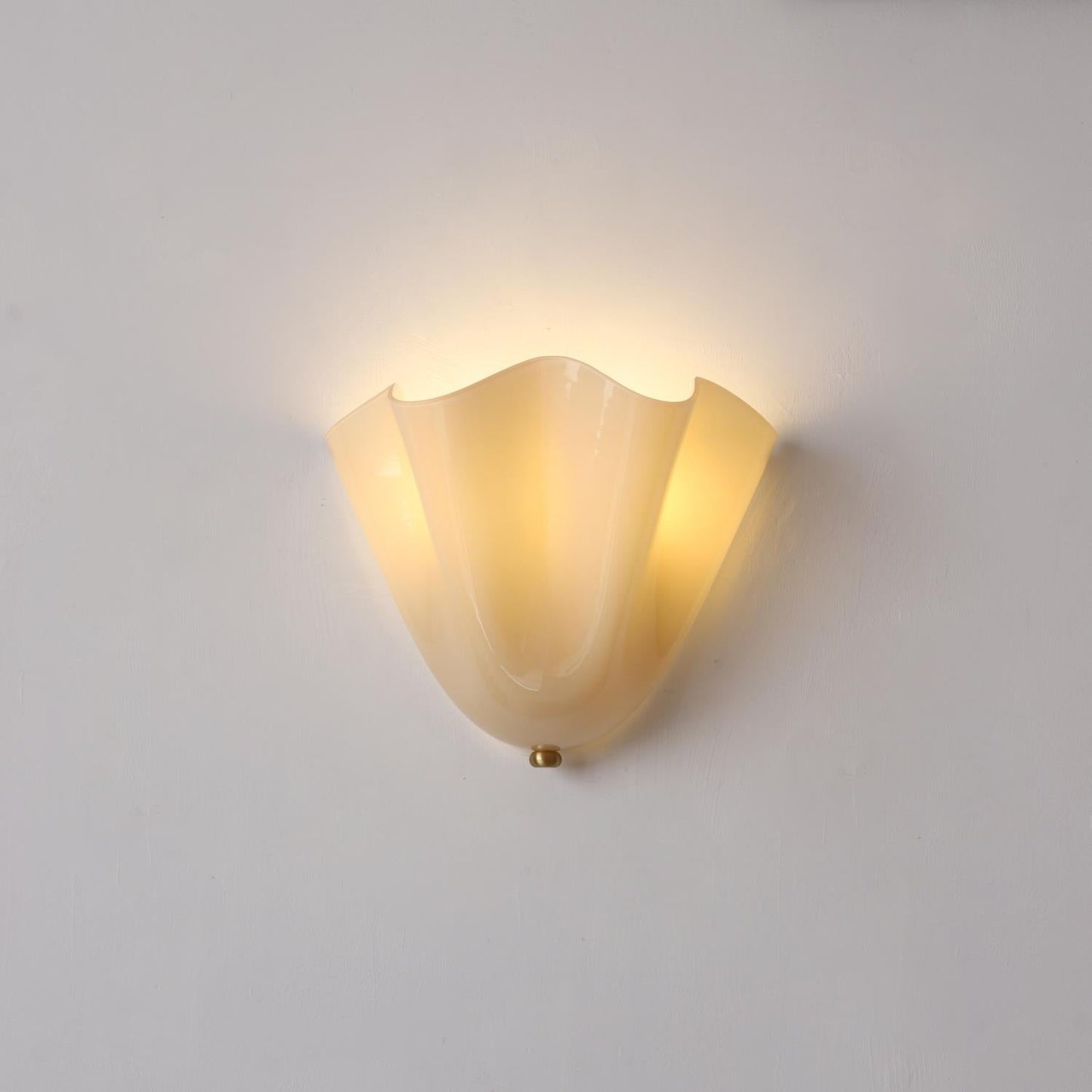 Liza – Französische Muschel-Lampe im alten Stil