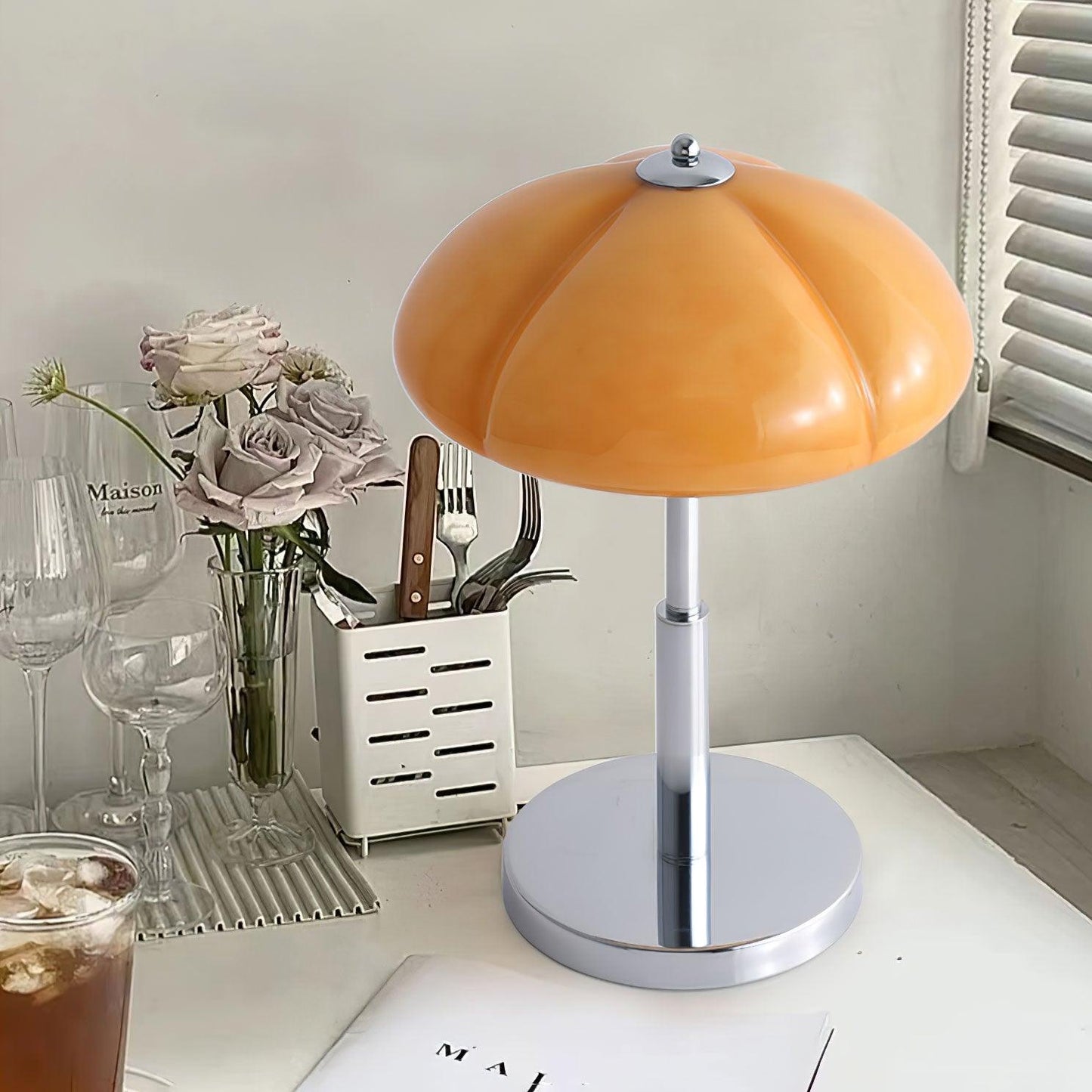 MushHaus – Pilzförmige Bauhaus-Tischlampe im stilvollen Design