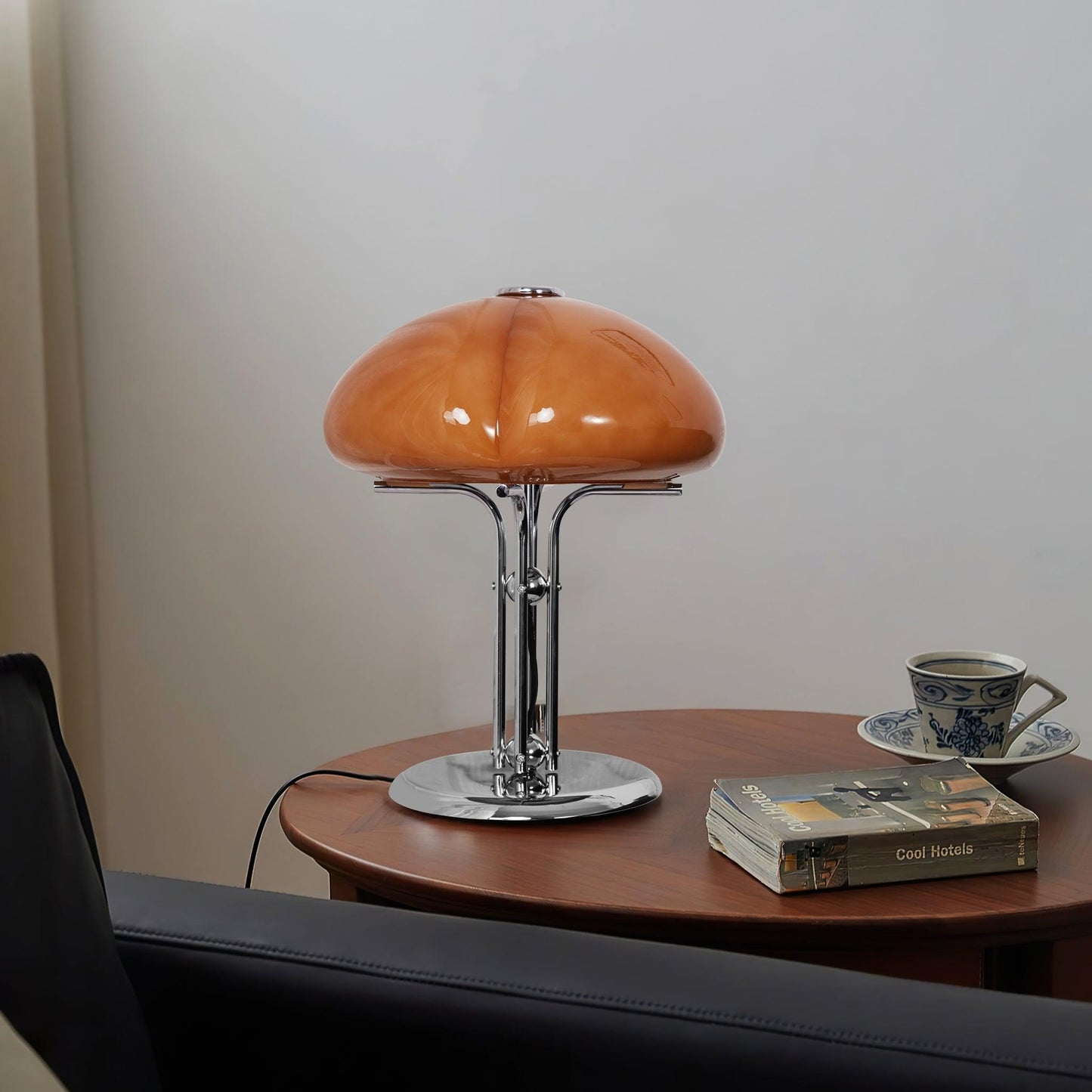 MushHaus – Pilzförmige Bauhaus-Tischlampe im stilvollen Design