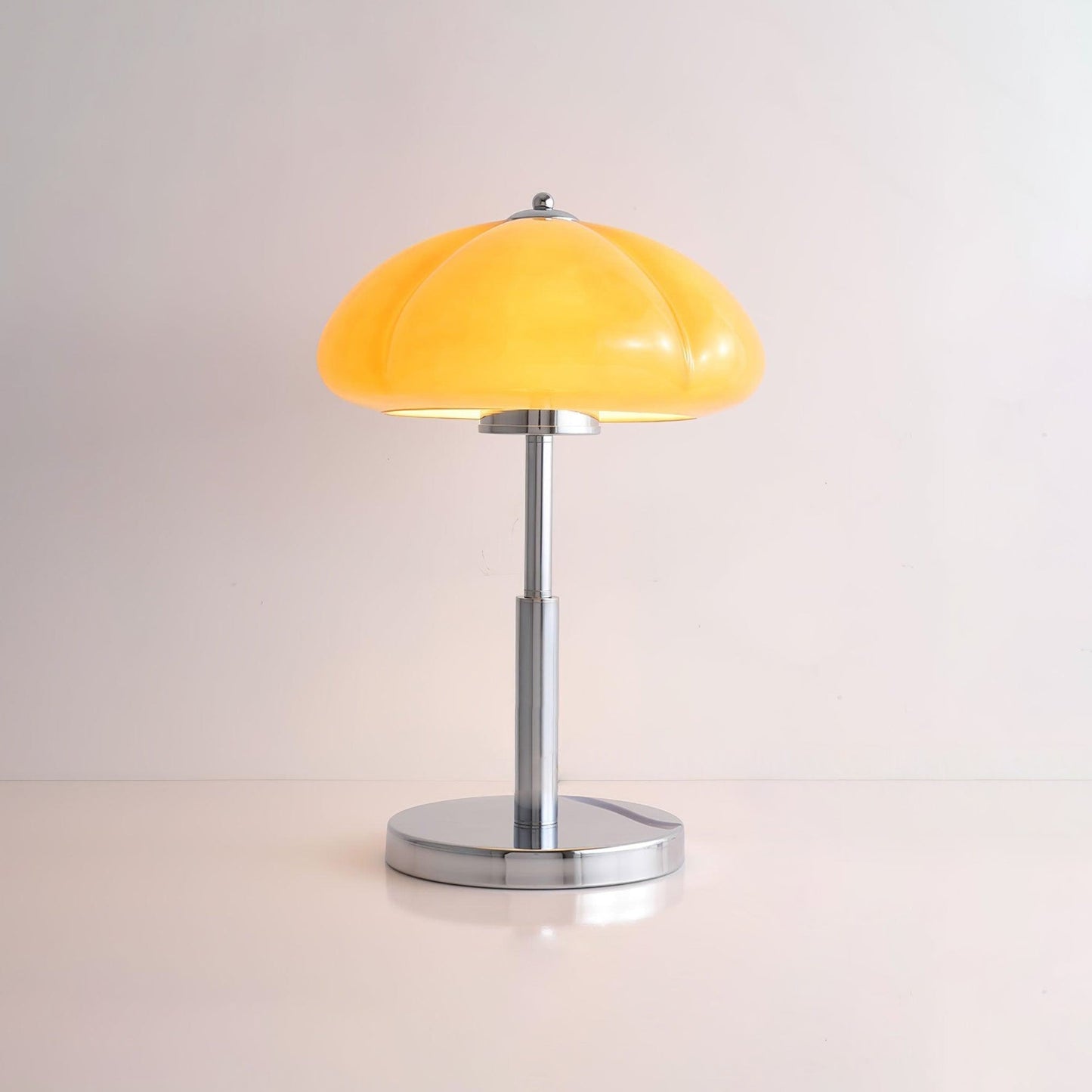 MushHaus – Pilzförmige Bauhaus-Tischlampe im stilvollen Design
