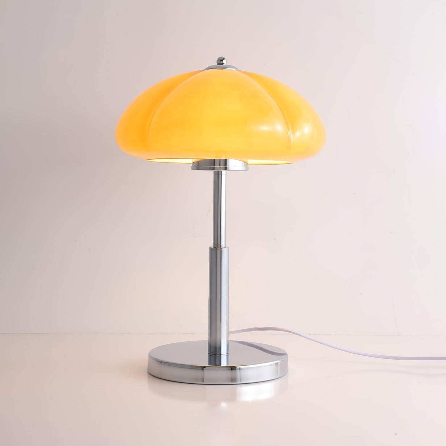MushHaus – Pilzförmige Bauhaus-Tischlampe im stilvollen Design