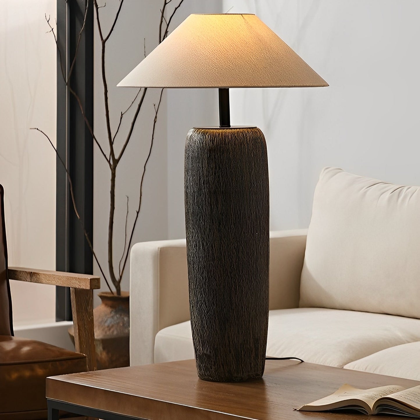 Winnie – Rustikale Holz-Stehlampe mit Retro-Charme
