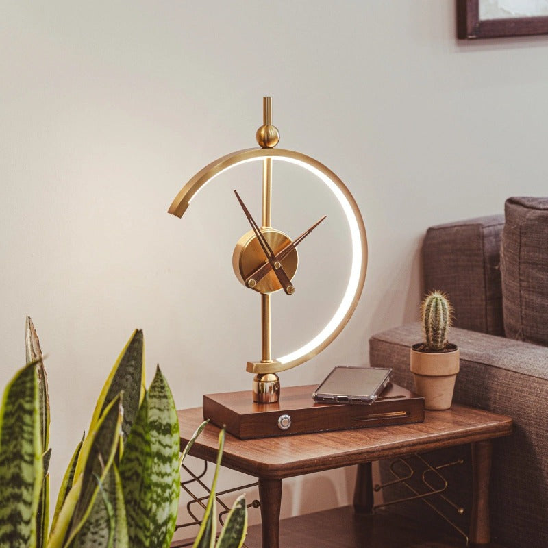 Nadia – Nordische Tischlampe