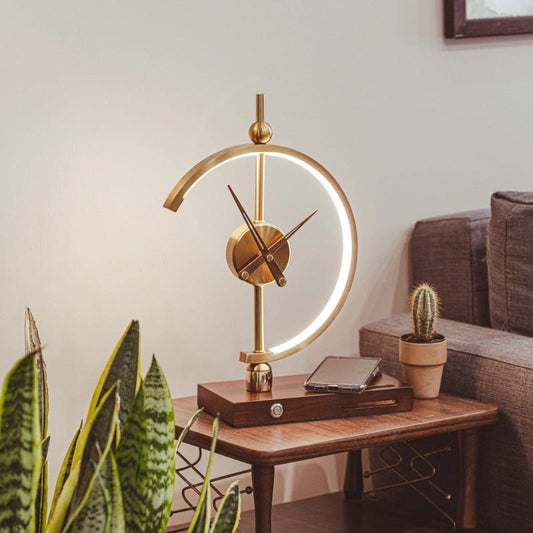 Nadia – Nordische Tischlampe