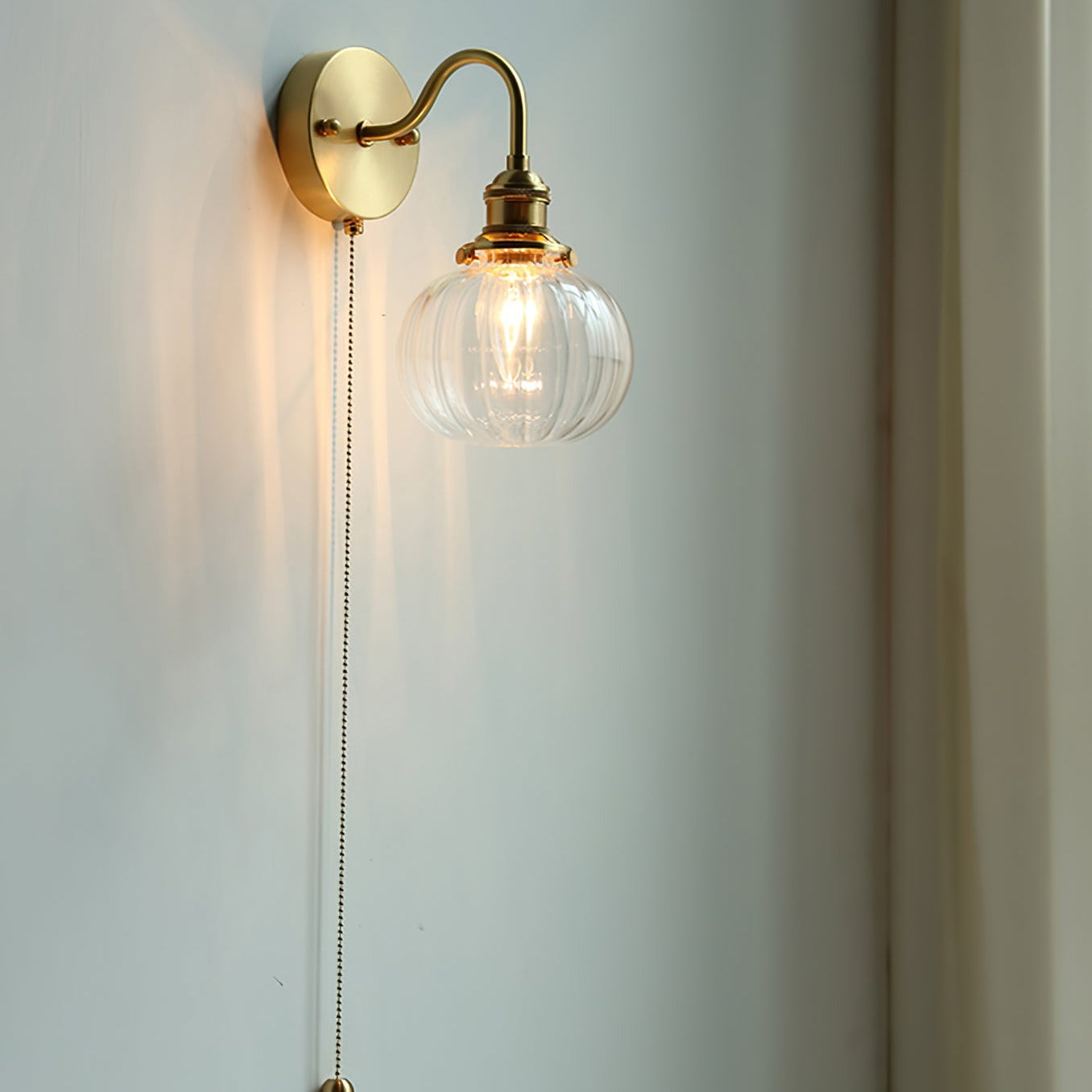 Tommy – Vintage Wandlampe aus Glas