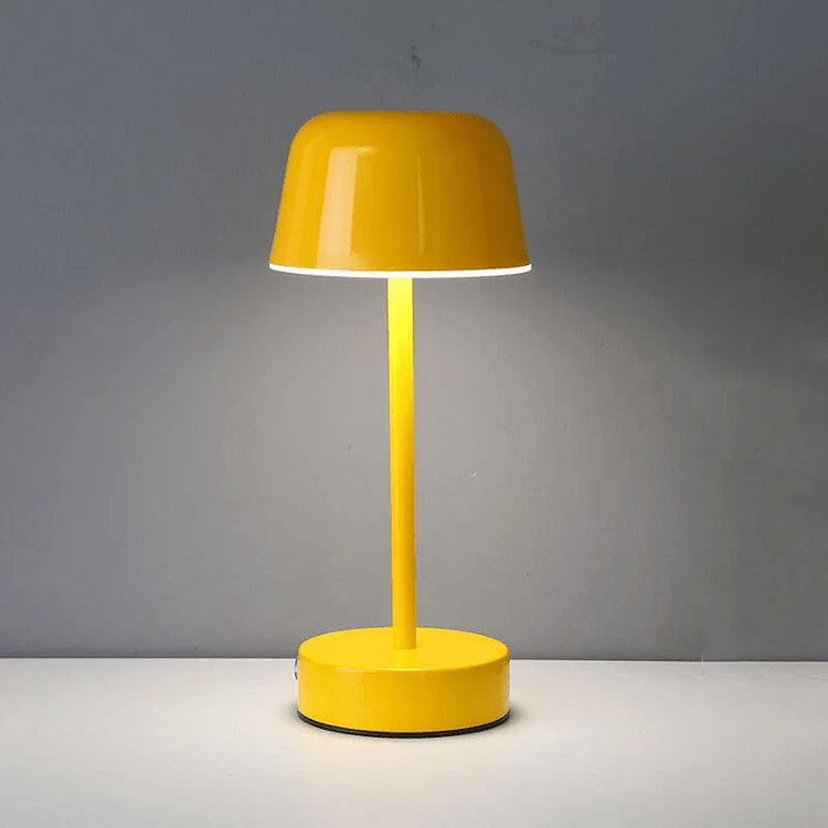 PrismaGlanz – Farbwechselnde LED-Lampe mit pulsierendem Lichtspiel