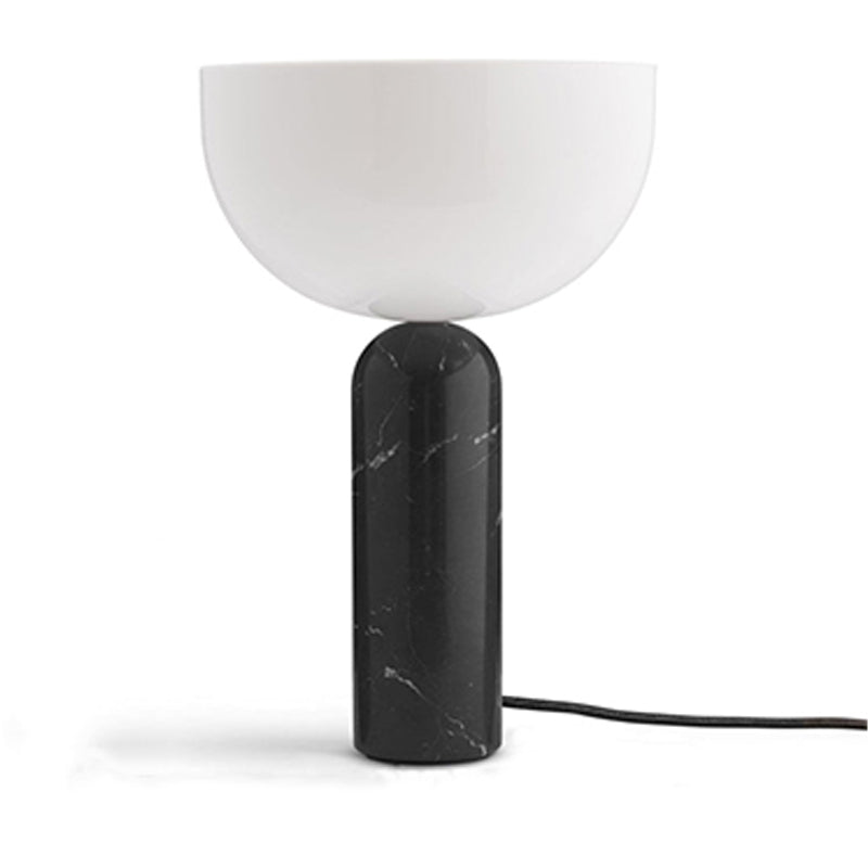 Raja – Schicke Tischlampe mit Marmorfuß und stilvollem Design