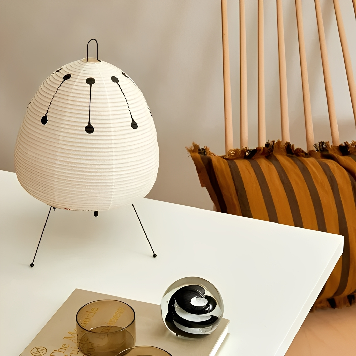 Aika – Japanische Reispapier Lampe für den Tisch