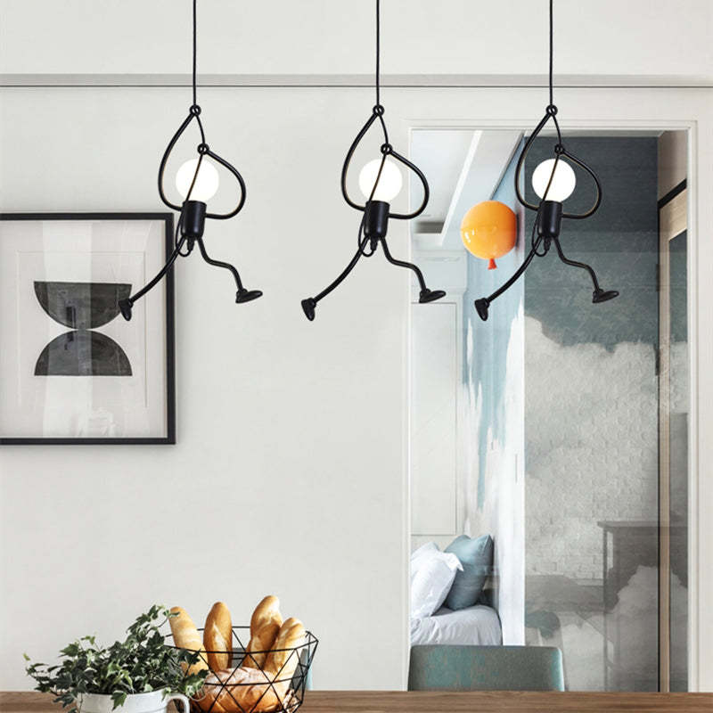 IronRetro – Industrielle Tischlampe im Superhelden-Look