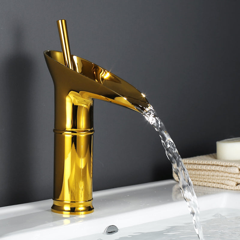 Nordic Cascade - Antiker Wasserhahn für Waschbecken