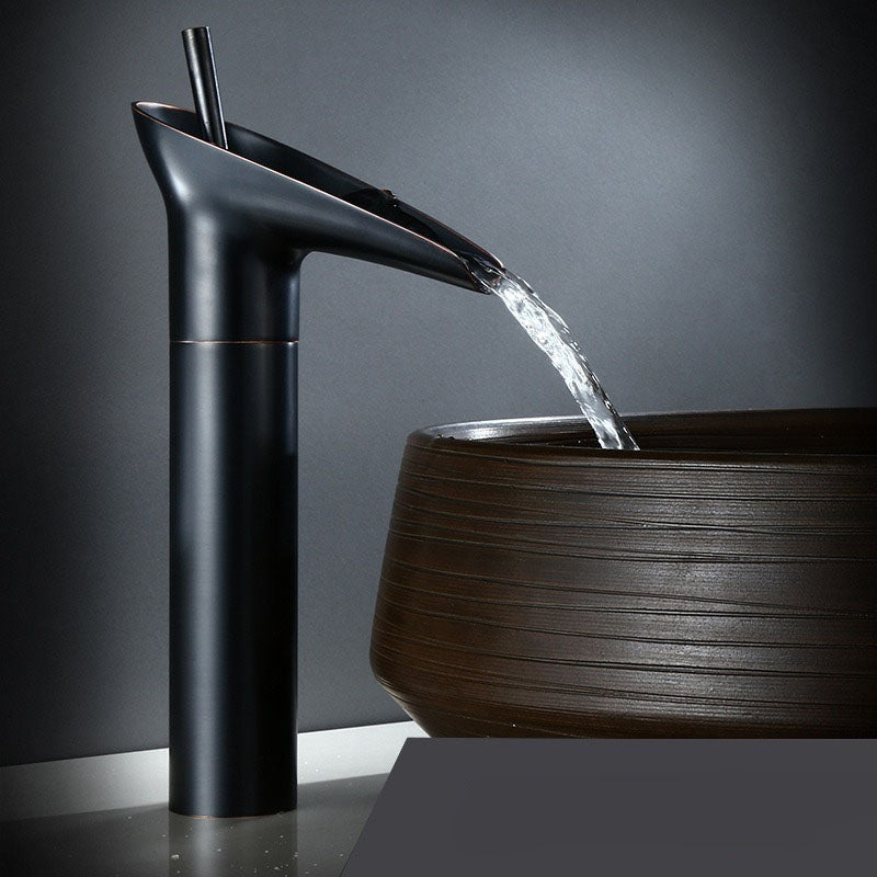 Nordic Cascade - Antiker Wasserhahn für Waschbecken