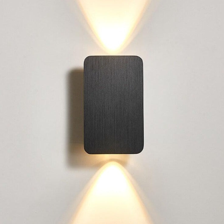 Vera – Schlichte LED Wandlampe