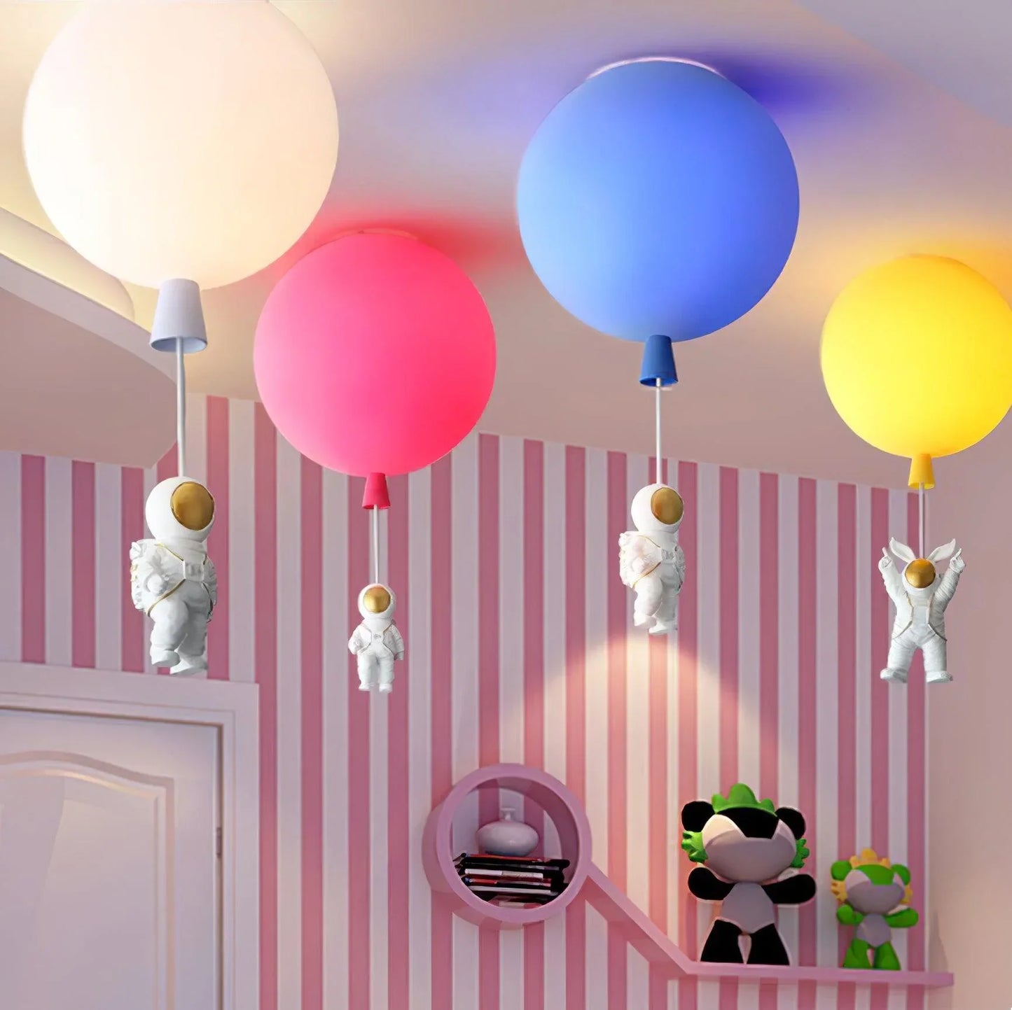 AstroMond – Moderne LED-Mondlampe mit Astronauten-Dekor