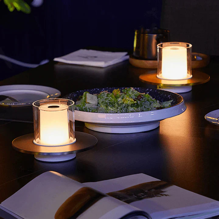 LumaGlow – Elegante LED-Kerze mit Berührungssteuerung und flammenlosem Licht