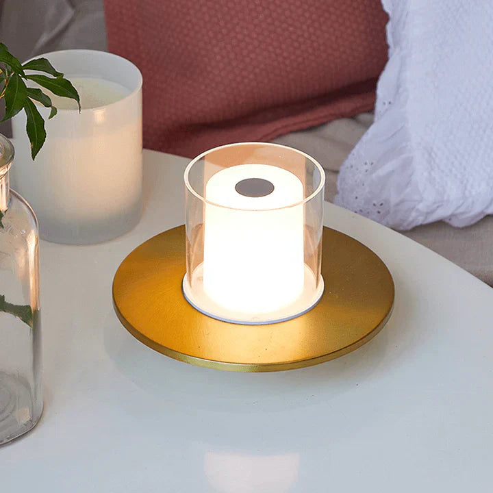 LumaGlow – Elegante LED-Kerze mit Berührungssteuerung und flammenlosem Licht