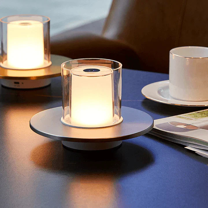 LumaGlow – Elegante LED-Kerze mit Berührungssteuerung und flammenlosem Licht