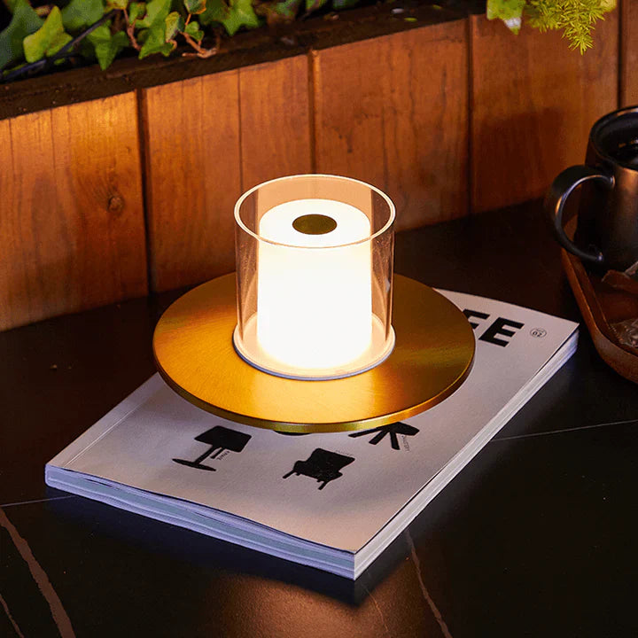 LumaGlow – Elegante LED-Kerze mit Berührungssteuerung und flammenlosem Licht
