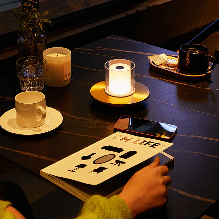 LumaGlow – Elegante LED-Kerze mit Berührungssteuerung und flammenlosem Licht