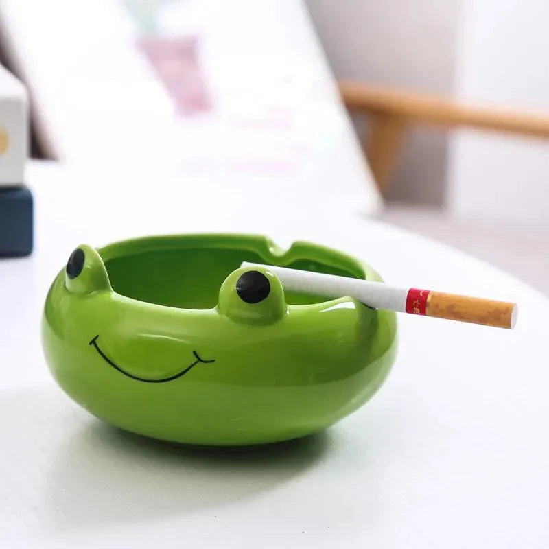 WhimsiSmoke - Lustiger Keramik-Aschenbecher im Cartoon-Tier-Design
