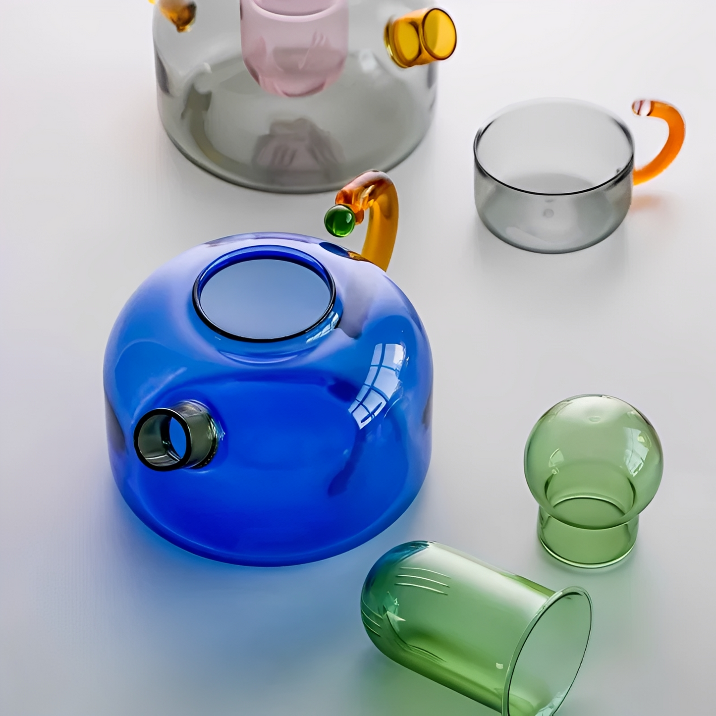 Taya – Teekanne mit Farbkontrast aus hitzebeständigem Glas
