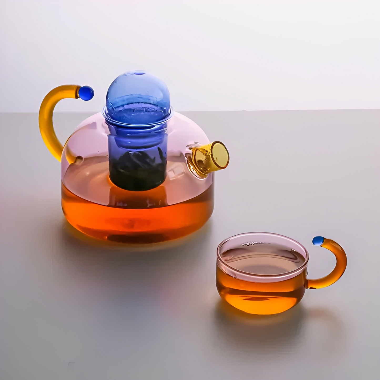 Taya – Teekanne mit Farbkontrast aus hitzebeständigem Glas