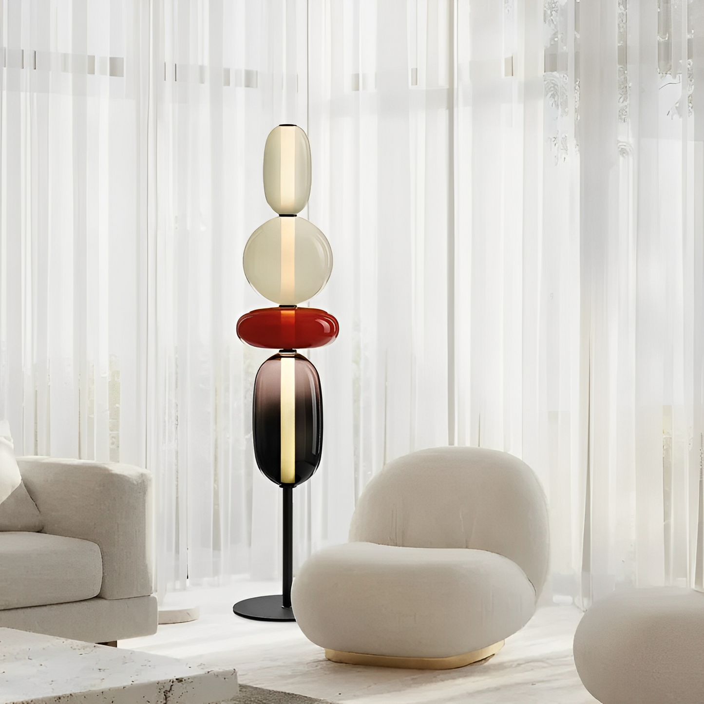 PrismGlow – Bunte Glas-Stehlampe mit beeindruckenden Lichteffekten