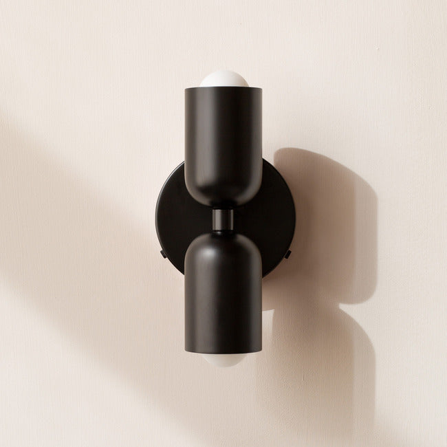 Vega – Nordic LED-Wandleuchte mit Doppelkopf-Design