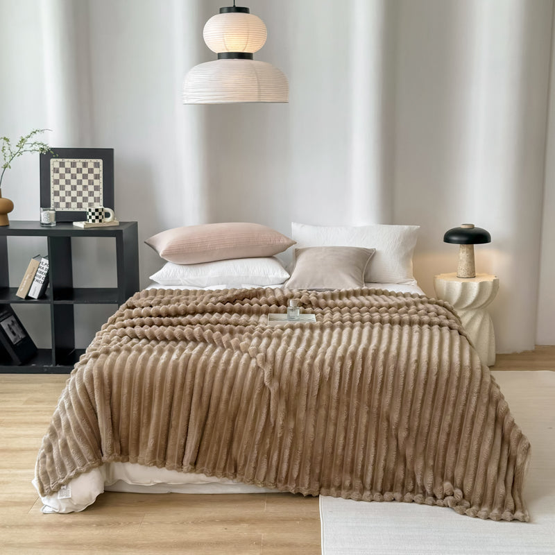 Schwere Samtdecke fürs Schlafsofa