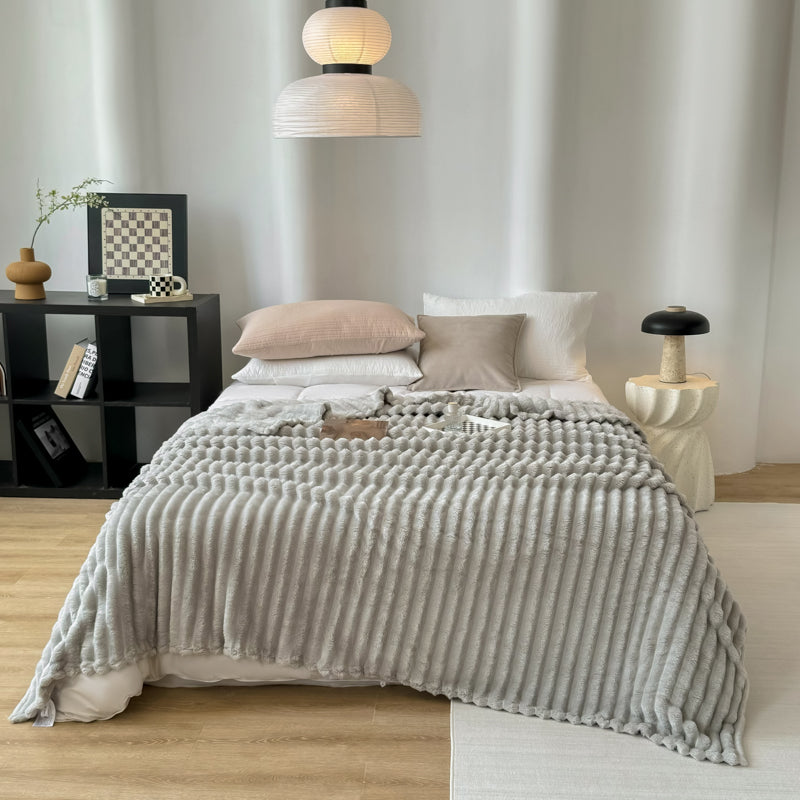 Schwere Samtdecke fürs Schlafsofa