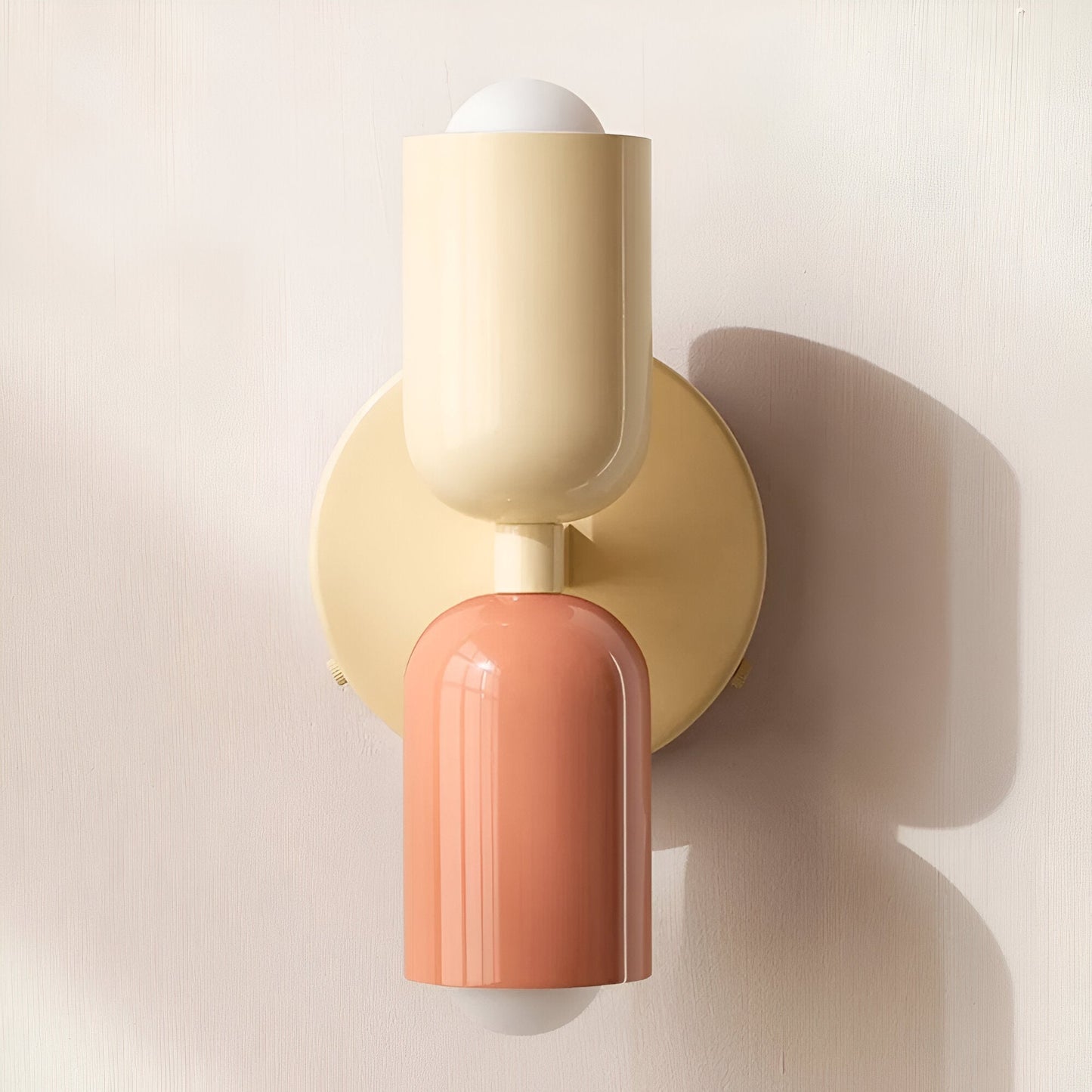 Cleah – Moderne Wandlampe mit zwei Eisenköpfen