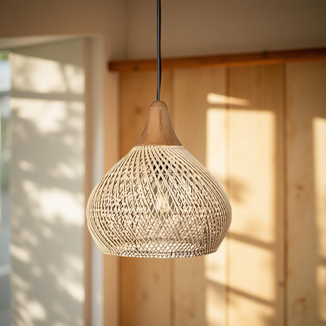 Yuji – Boho Rattan Hängelampe